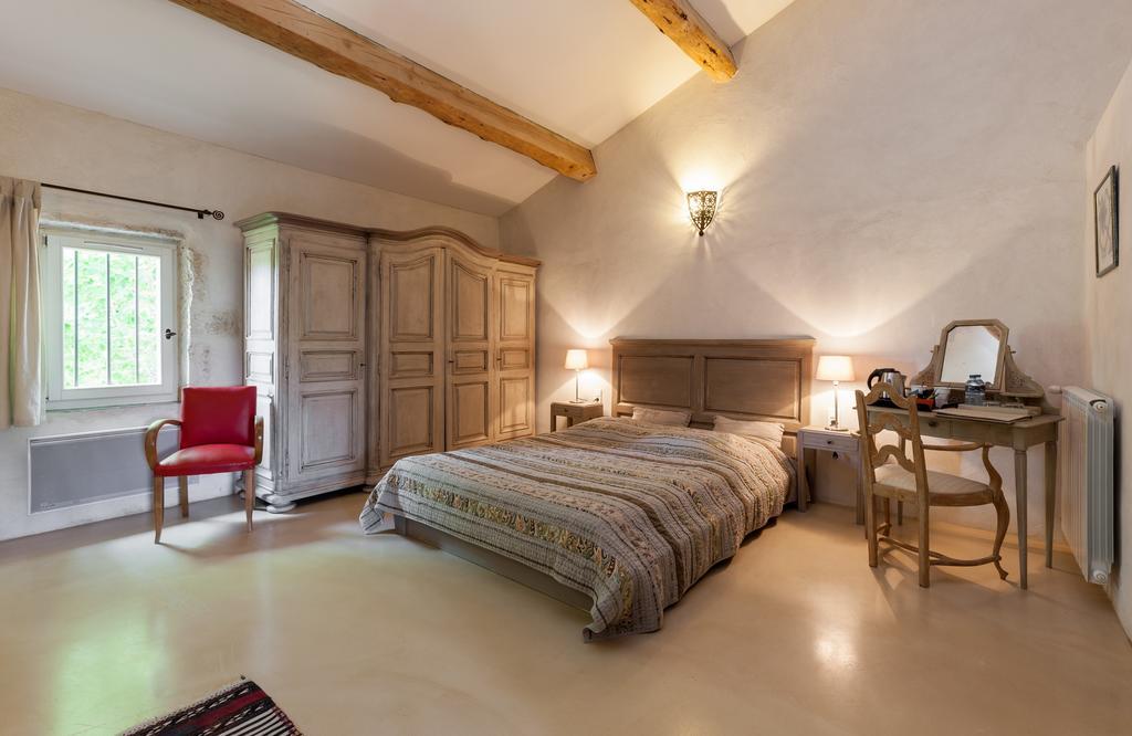 La Louviere Des Bruyeres Bed & Breakfast Robion en Luberon Bilik gambar
